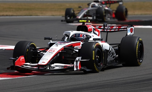 Haas sempre più in difficoltà, anche Audi è davanti: cosa non funziona