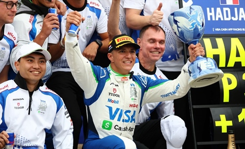 Hadjar da record: il francese più giovane a podio in Formula 1