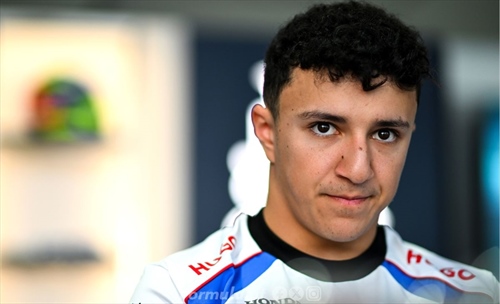 Hadjar e il possibile futuro in Red Bull: «Non c'è mentore migliore di Max»