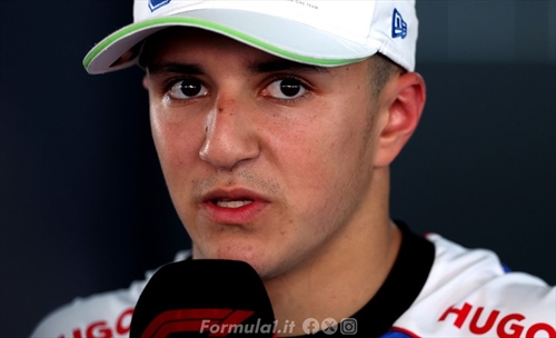 Hadjar sulla possibilità d'approdo in Red Bull: «Non mi sento pronto»
