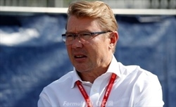 Hakkinen: «Che carattere Norris-Piastri. Hamilton? Serve un calcolo freddo. Io e Schumi...» - Hakkinen, Verstappen, McLaren, Schumacher