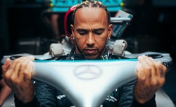 Hamilton: «Piquet? Inginocchiarci non è servito a nulla. Reazione FIA non sufficiente» - Hamilton