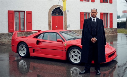 Hamilton causa malumore a Maranello: l'insolito motivo (da rivedere)