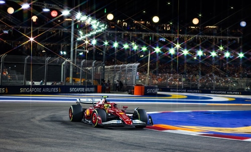 Hamilton, dal dolore per Roscoe alla speranza in rosso: «Sono orgoglioso del team»