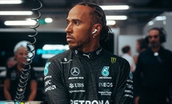 Hamilton e il futuro: «Non mi ritiro, dovrete seguirmi ancora per un bel po'»