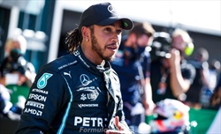 Hamilton e il sogno Ferrari: «Sfida enorme. Imparare l'italiano? Ci proverò» - Hamilton e il sogno Ferrari: «Sfida enorme. Imparare l'italiano? Ci proverò»