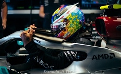 Hamilton e l'etica del lavoro. Elliot «Fino a tarda sera in fabbrica. Sapete che ha fatto?»