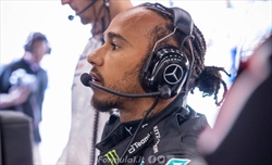 Hamilton e Sainz: un anno da separati in casa - Hamilton e Sainz: un anno da separati in casa