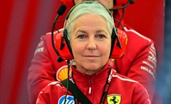 Hamilton e una figura importante per l'approdo in Ferrari: «Mi sento già a casa» - Hamilton e una figura importante per l'approdo in Ferrari: «Mi sento già a casa»