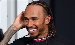 Hamilton esalta il pubblico: «Monza è sempre speciale, ma quest'anno è diverso»
