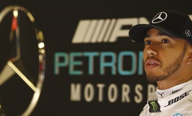 Hamilton: Ferrari favorita per il titolo - Hamilton: Ferrari favorita per il titolo