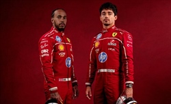 Hamilton-Ferrari, un anno fa il clamoroso annuncio. L'attesa sta per finire... - Hamilton-Ferrari, un anno fa il clamoroso annuncio. L'attesa sta per finire...