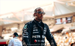 Hamilton: «Guidare la Red Bull non aggiungerebbe nulla alla mia carriera. Voglio batterla»