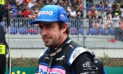 Hamilton indica Alonso come il rivale più forte, Fernando: «Un piacere stare in pista con lui»