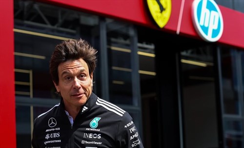Hamilton, le belle parole di Toto Wolff in sua difesa: «Si mostra col cuore in mano» - Hamilton, le belle parole di Toto Wolff in sua difesa: «Si mostra col cuore in mano»