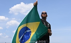 Hamilton: «Mondiale 2021 manipolato». Poi sul 2008: «Massa campione, che dignità sul podio» - Hamilton: «Mondiale 2021 manipolato». Poi sul 2008: « Massa campione, che dignità sul podio»