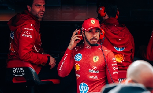 Hamilton non è venuto a Maranello per sopportare vecchi errori