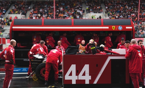 Hamilton non è venuto a Maranello per sopportare vecchi errori - Hamilton non è venuto a Maranello per sopportare vecchi errori