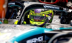 «Hamilton non salverà la Ferrari. Vince solo con la fortuna»: l'attacco di Coronel