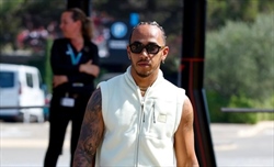 Hamilton non si fa illusioni: «Finora abbiamo capitalizzato il fallimento Ferrari e Red Bull»