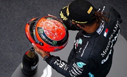 Hamilton o Schumacher, chi è il GOAT? La risposta di Lewis non lascia spazio alle polemiche
