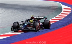 Hamilton dopo la sprint: «Mi sono divertito. Sembrava di essere a Rye House» - Hamilton: «Oggi mi sono davvero divertito durante la sprint . Sembrava di essere a Rye House»