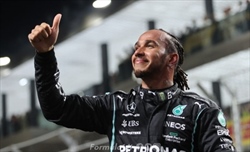 Hamilton, pole confermata: i commissari lo assolvono per due presunte infrazioni