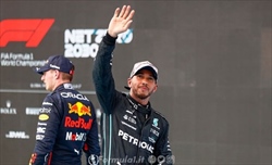 Hamilton produrrà il film sulla F1 con Brad Pitt, Steiner: «Mai vista una tecnologia simile» - Hamilton produrrà il film sulla F1 con Brad Pitt, Steiner: «Mai vista una tecnologia simile»