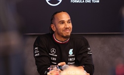 Hamilton pronto per Baku: «La sprint sarà dura per tutti. Aggiornamenti W14 in arrivo...»