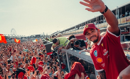 Hamilton, quarto posto in rimonta e forti emozioni: «Tifosi incredibili, accolto come Schumacher»