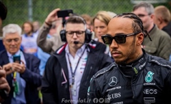 Hamilton racconta un retroscena del suo rinnovo: «Contatti con Ferrari» - Hamilton racconta un retroscena del suo rinnovo: «Avevo avuto contatti con Ferrari»
