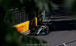 Hamilton, la risposta agli insulti razzisti di Piquet: il tweet - Hamilton risponde agli insulti razzisti di Piquet: il tweet