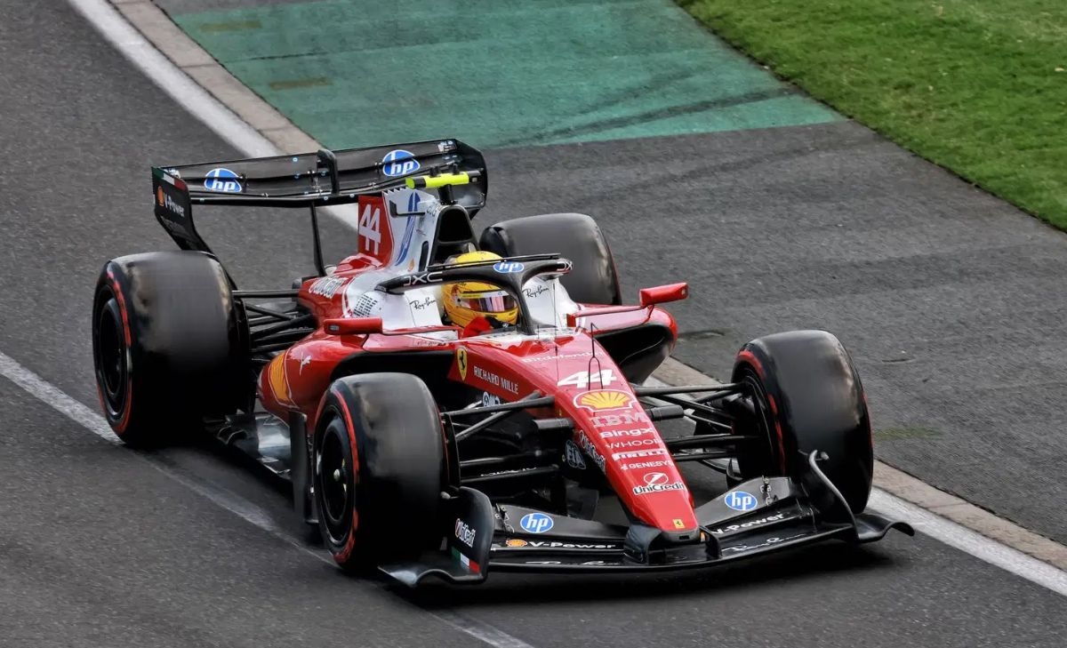 Hamilton scatenato: «Anche noi cambieremo il rapporto di compressione»