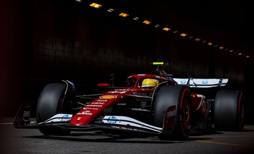 Hamilton smonta le aspettative della Ferrari: «Al simulatore non è cambiato nulla»