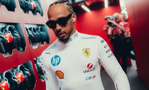 Hamilton: «Sono stato dagli steward, probabilmente avrò la penalità»