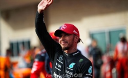 Hamilton sul futuro: «Non voglio restare in Formula 1, ho altri piani» - Hamilton: «Sto pensando a un anno sabbatico»