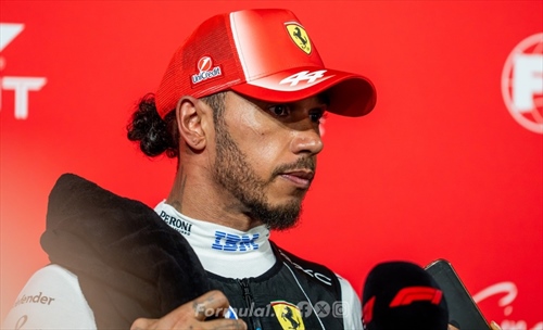 Hamilton torna feroce a Singapore: la vittoria del GP è possibile - Hamilton torna feroce a Singapore: la vittoria del GP è possibile