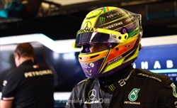 Hamilton torna sul 2022: «Non mi aspettavo di affrontare così tante insidie»