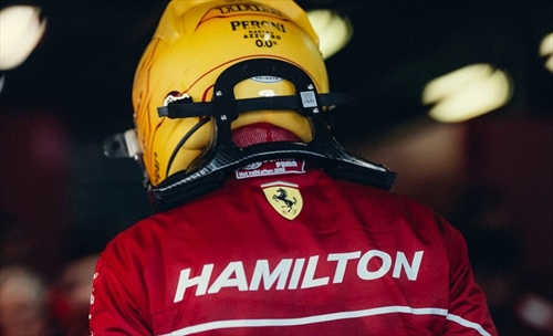 Hamilton tra NFL e nuovi orizzonti: il campione cerca slancio