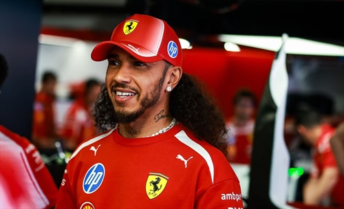 Hamilton vede finalmente una Ferrari più «sua»