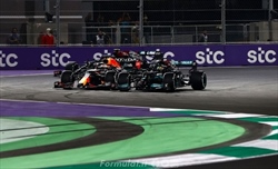 Herbert: Le probabilità di un incidente fra Vestappen ed Hamilton sono alte - Herbert: Le probabilità di un incidente fra Vestappen ed Hamilton sono alte