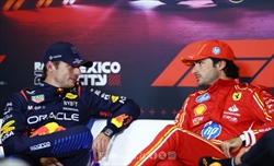 Hill sulla line-up Red Bull 2025: «Io avrei scelto Sainz, ma non andrà così» - Hill sulla line-up Red Bull 2025: «Io avrei scelto Sainz, ma andrà così»