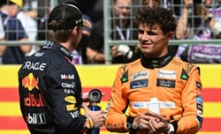 Hill teme per Norris: «Deve smettere di considerare Verstappen un amico» - Hill teme per Norris: «Deve smettere di considerare Verstappen un amico»