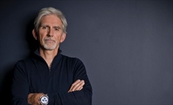 Hill: «Vittoria Mercedes? Con una gara pazza... Lo avete visto Max?»