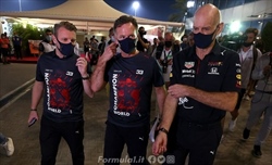 Horner: Grande tensione, bravi i commissari. Combatteremo la Mercedes in ogni sede - Horner: 