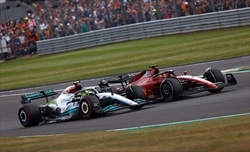Horner, dubbi sul ritorno Mercedes: «Saranno contenti di non dover correre subito a Singapore»