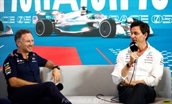 Horner: «Io e Toto come dinosauri», poi ricorda Todt, Briatore ed Ecclestone - Horner: «Io e Toto siamo dei dinosauri rispetto ad alcuni team principal della griglia»