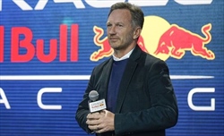 Horner rompe il silenzio: «Respingo le accuse, penso al futuro»