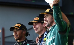 I piloti stabiliscono la top-10 del 2023: Alonso sul podio, Russell il grande escluso - I piloti stabiliscono la top-10 del 2023: Alonso sul podio, Russell il grande escluso