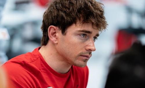 I piloti temono la pioggia, Leclerc: «Sul bagnato più veloci che sull'asciutto» - I piloti temono la pioggia, Leclerc: «Sul bagnato più veloci che sull'asciutto»